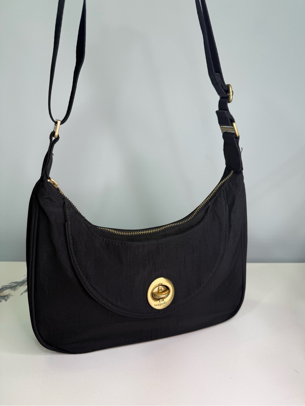 Baggallini Black Shoulder Bag Nylon